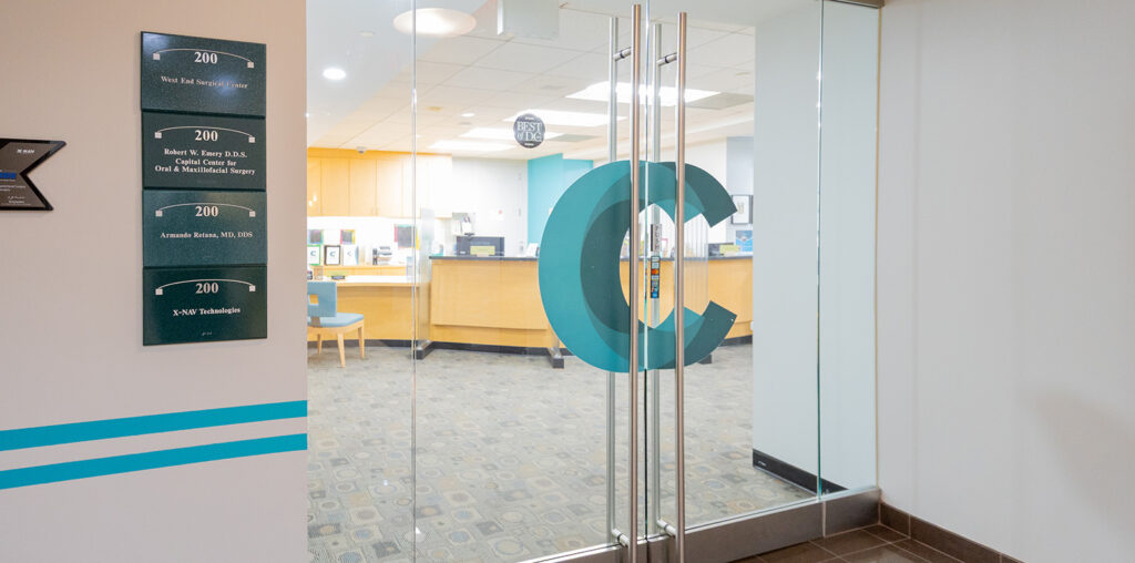Capitol Center® - Washington DC Oral Surgeons Named Washingtonian Top Doctors 2026 | CCOMFS